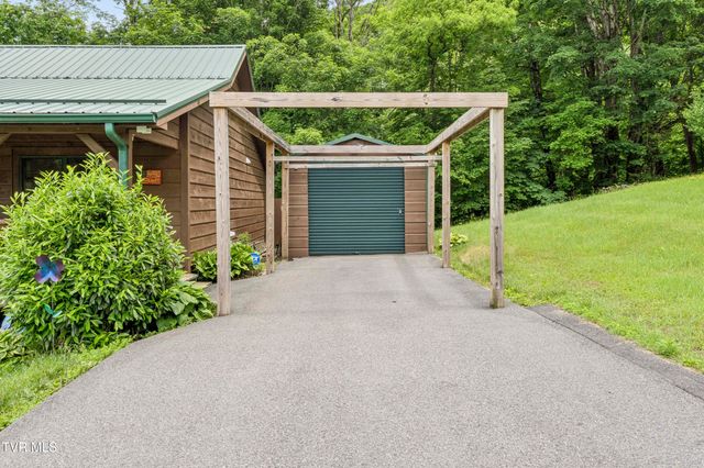 117 Seth Street, Roan Mountain, TN 37687