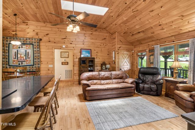 117 Seth Street, Roan Mountain, TN 37687