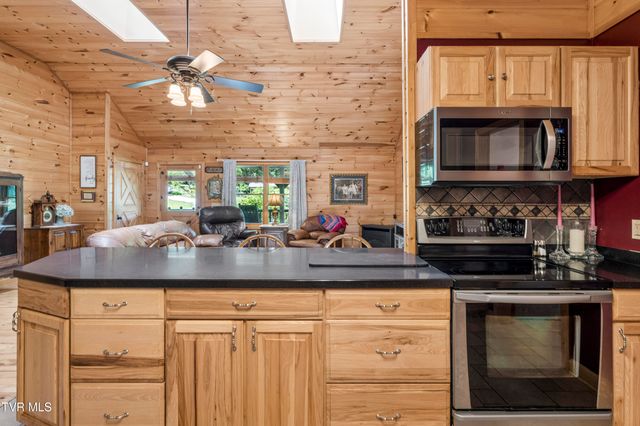 117 Seth Street, Roan Mountain, TN 37687