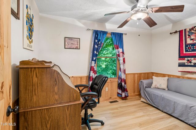 117 Seth Street, Roan Mountain, TN 37687