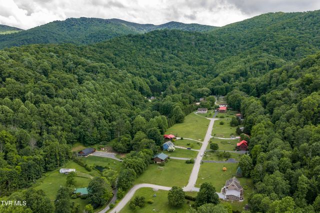 117 Seth Street, Roan Mountain, TN 37687