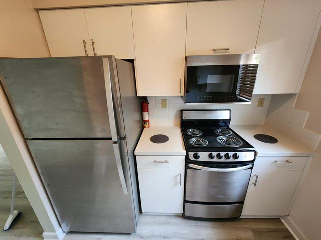2607 NE 8th Avenue 33, Wilton Manors, FL 33334