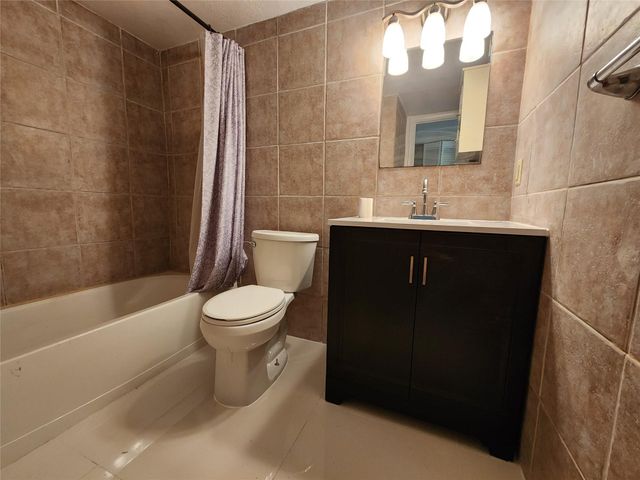 2607 NE 8th Avenue 33, Wilton Manors, FL 33334