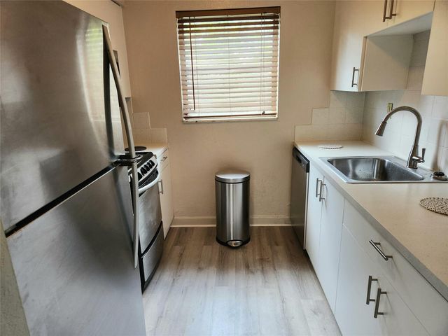 2607 NE 8th Avenue 33, Wilton Manors, FL 33334