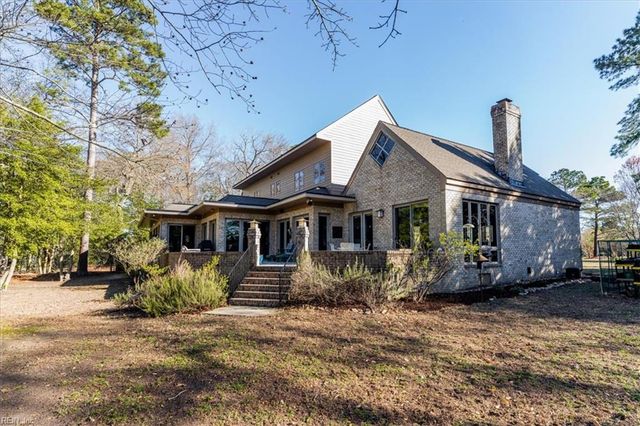 276 Colony TRL, Lanexa, VA 23089