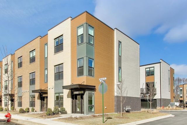 5424 Old Orchard Road, Skokie, IL 60077