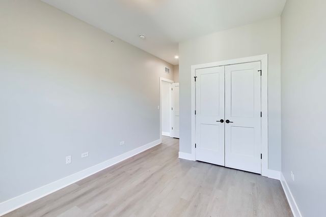 5424 Old Orchard Road, Skokie, IL 60077