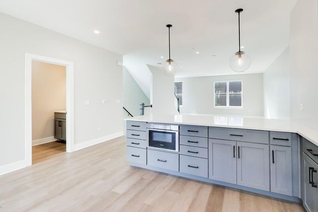 5424 Old Orchard Road, Skokie, IL 60077