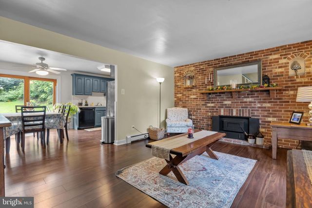 246 N BUCKTHORNE AVE, Langhorne, PA 19047