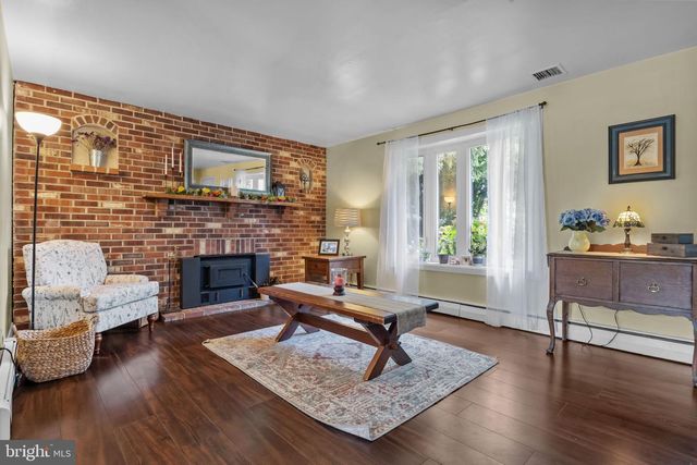 246 N BUCKTHORNE AVE, Langhorne, PA 19047