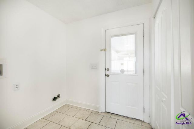 302 Estates Way, Warner Robins, GA 31088