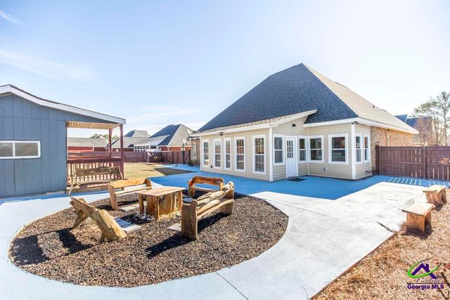 302 Estates Way, Warner Robins, GA 31088