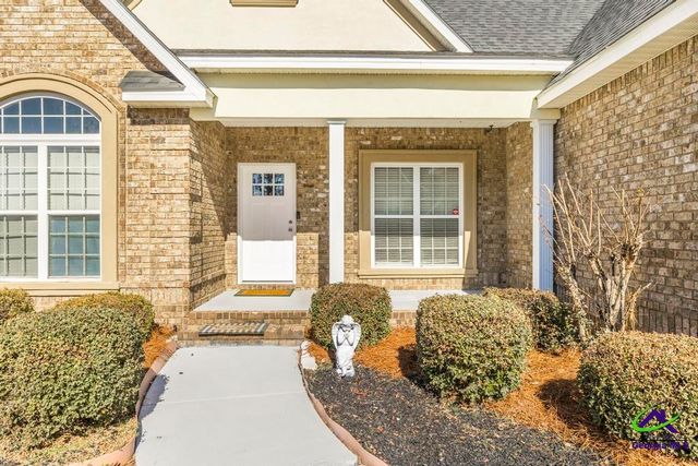 302 Estates Way, Warner Robins, GA 31088