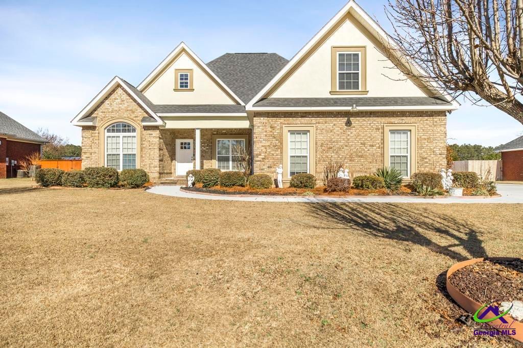 302 Estates Way, Warner Robins, GA 31088