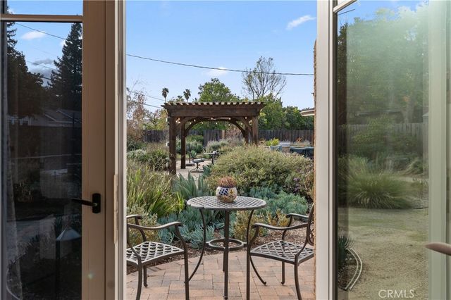6217 Melba Avenue, Woodland Hills, CA 91367