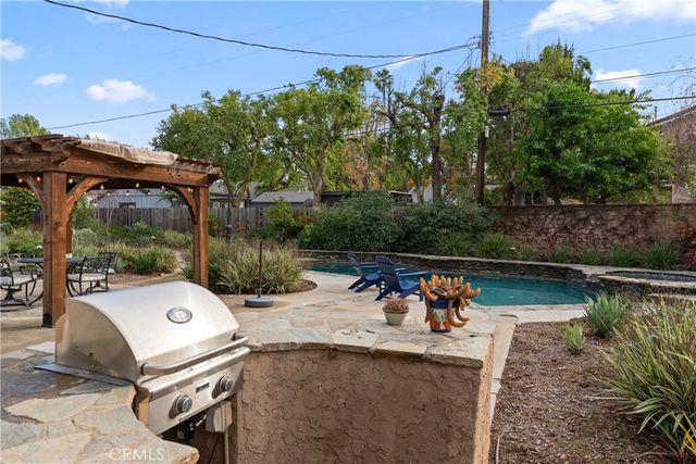 6217 Melba Avenue, Woodland Hills, CA 91367