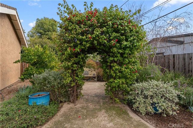 6217 Melba Avenue, Woodland Hills, CA 91367