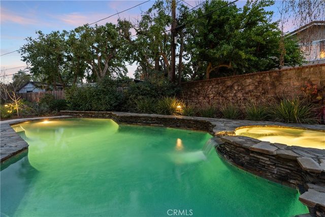 6217 Melba Avenue, Woodland Hills, CA 91367