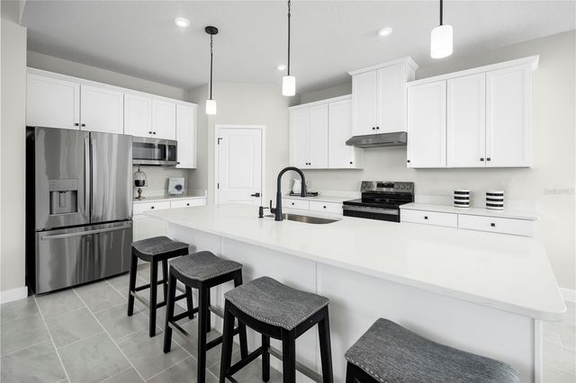 22181 PINE GROVE LOOP, Leesburg, FL 34748
