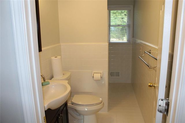 1944 Bells Ferry Road, Marietta, GA 30066
