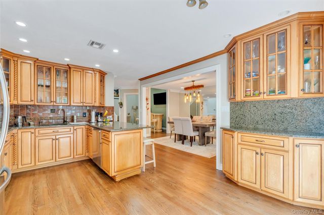 6 Princess Tree Court, Port Jefferson, NY 11777
