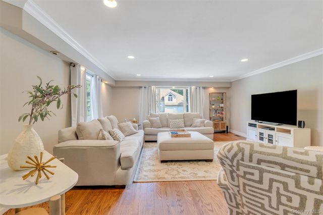 6 Princess Tree Court, Port Jefferson, NY 11777