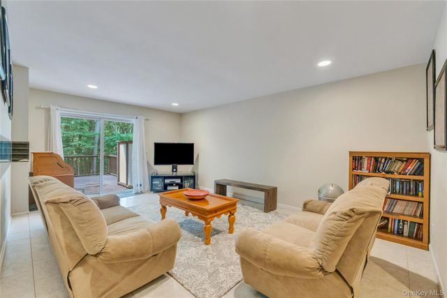 6 Princess Tree Court, Port Jefferson, NY 11777