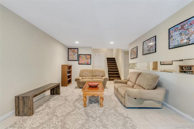 6 Princess Tree Court, Port Jefferson, NY 11777