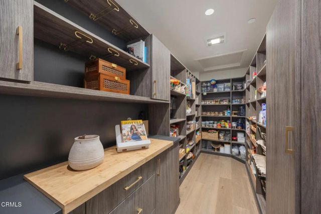 4909 Gould Avenue, La Canada Flintridge, CA 91011