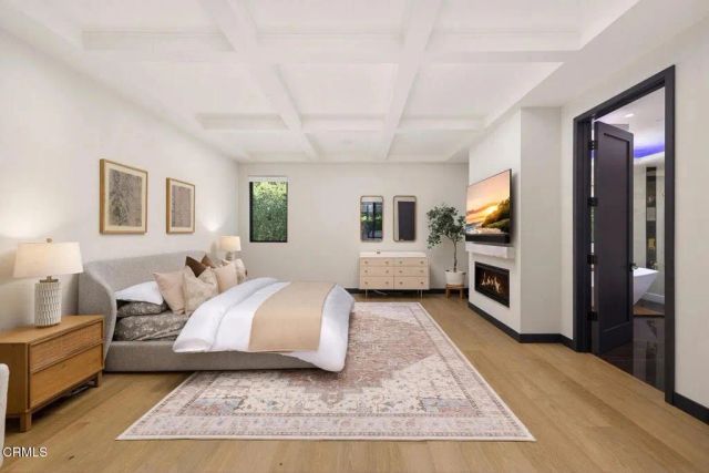 4909 Gould Avenue, La Canada Flintridge, CA 91011