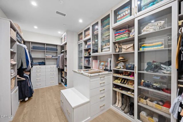 4909 Gould Avenue, La Canada Flintridge, CA 91011