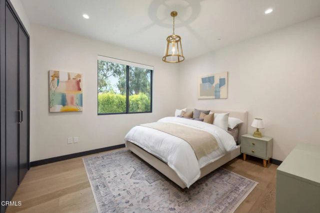 4909 Gould Avenue, La Canada Flintridge, CA 91011