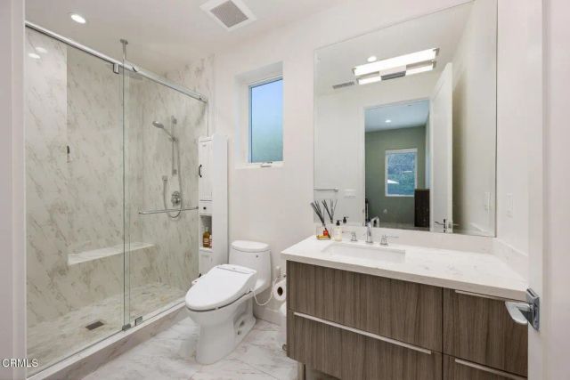 4909 Gould Avenue, La Canada Flintridge, CA 91011