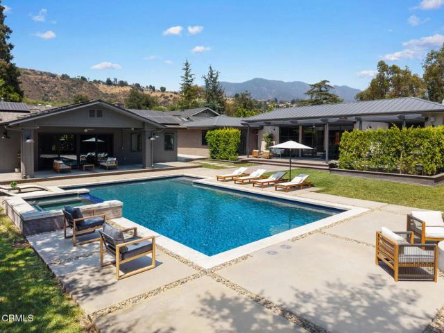 4909 Gould Avenue, La Canada Flintridge, CA 91011