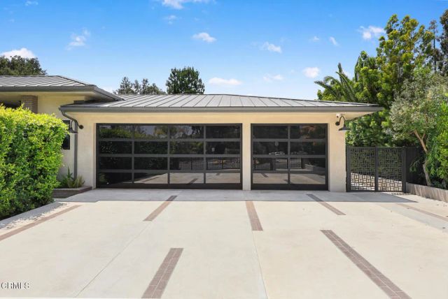 4909 Gould Avenue, La Canada Flintridge, CA 91011