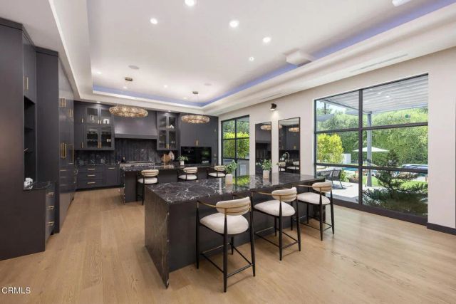 4909 Gould Avenue, La Canada Flintridge, CA 91011