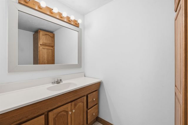 139 Wintersport Street, Moultonborough, NH 03254