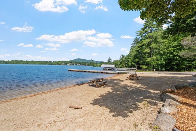 139 Wintersport Street, Moultonborough, NH 03254