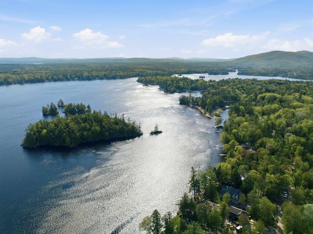 139 Wintersport Street, Moultonborough, NH 03254