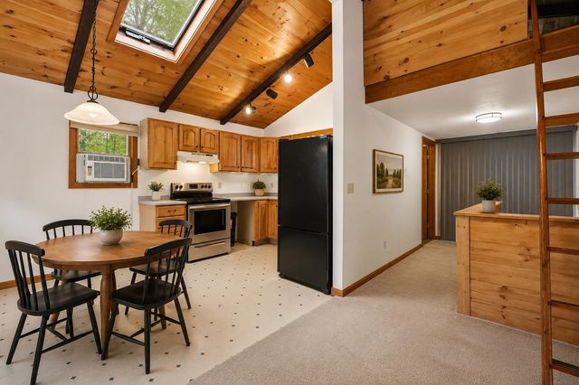 139 Wintersport Street, Moultonborough, NH 03254