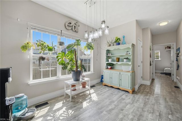 944 Hodges PL, Virginia Beach, VA 23464