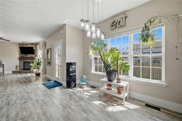 944 Hodges PL, Virginia Beach, VA 23464