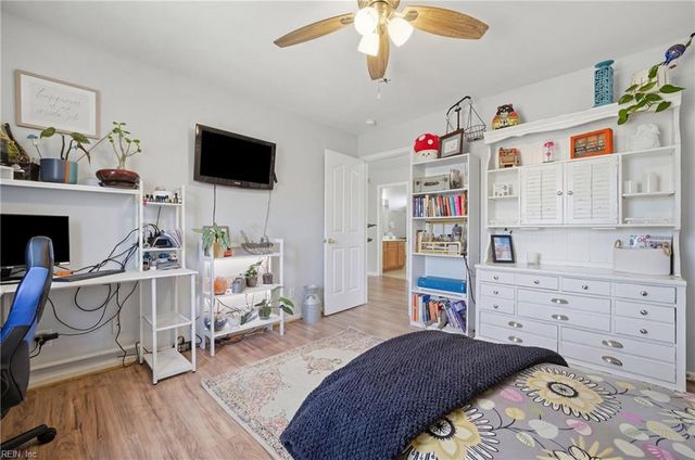 944 Hodges PL, Virginia Beach, VA 23464