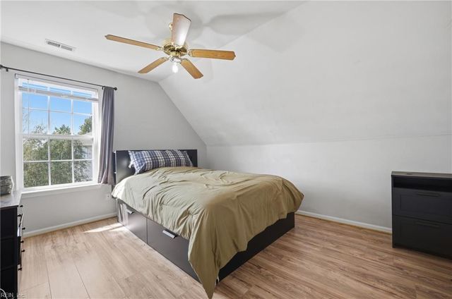 944 Hodges PL, Virginia Beach, VA 23464