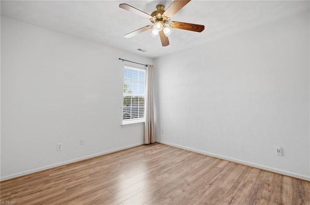 944 Hodges PL, Virginia Beach, VA 23464