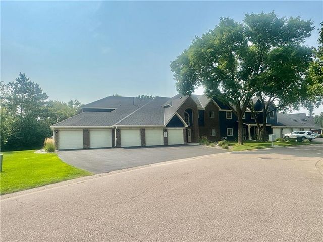 2575 Heritage Drive 107, Mendota Heights, MN 55120