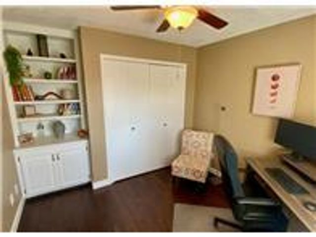 2575 Heritage Drive 107, Mendota Heights, MN 55120