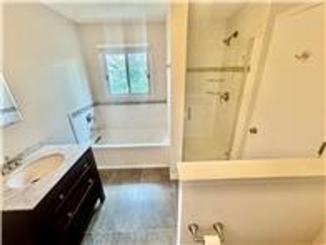 2575 Heritage Drive 107, Mendota Heights, MN 55120