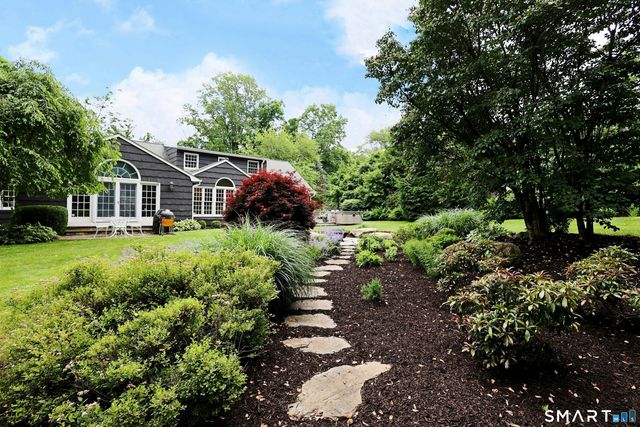 41 Nutmeg Ridge, Ridgefield, CT 06877