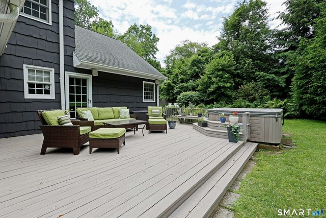 41 Nutmeg Ridge, Ridgefield, CT 06877